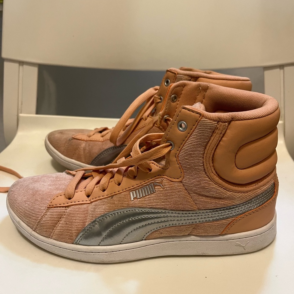 Puma High-Top Sneakers in Dusty Peach with Silver Stripe